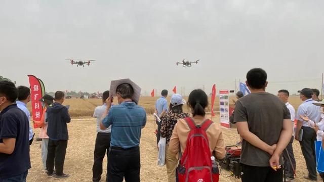 极飞科技智能农机装备亮相“中国田间日”，引领智慧范！