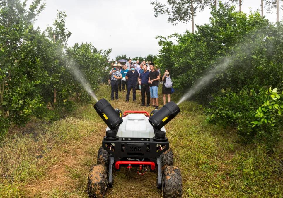 极飞R150农业无人车，将为果园植保管理带来什么改变？