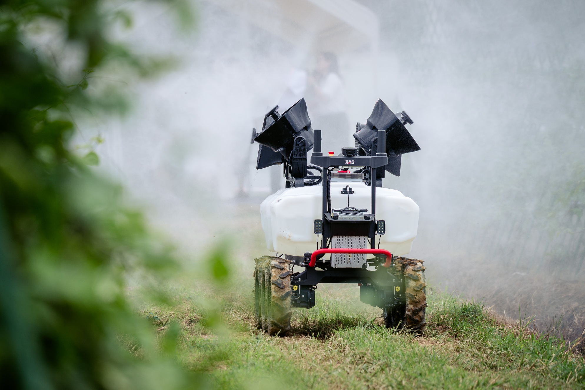 XAG’s New R Series Rover Powers Smart Automation in Specialty Crop Farming