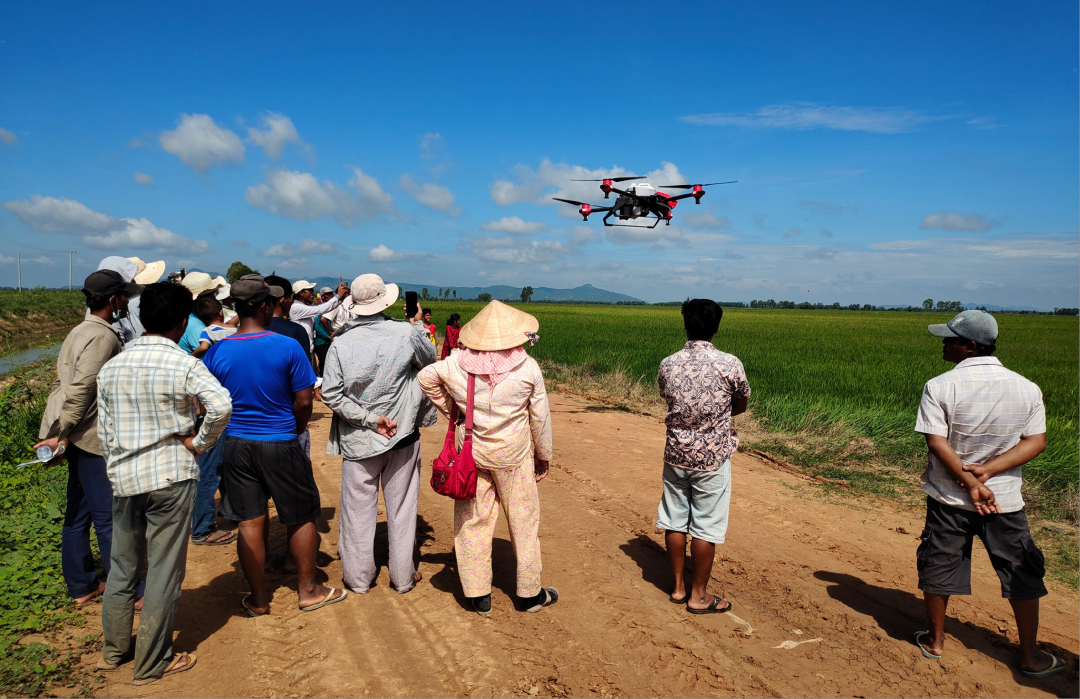 极飞无人机在柬埔寨帮助当地用户